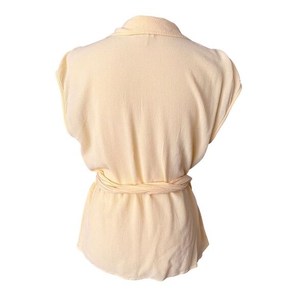 J. Jill Whisper Yellow Daylily Sleeveless Wrap Shirt Top Blouse Size Med. Petite - Picture 2 of 8